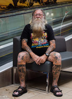 Mike Wheelton photo storyteller. The largest collection of colour, black and white street photography. Taken in and around Queen Street, Auckland city, New Zealand.