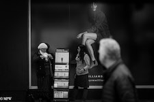 Mike Wheelton photo storyteller. The largest collection of colour, black and white street photography. Taken in and around Queen Street, Auckland city, New Zealand.