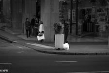 Mike Wheelton photo storyteller. The largest collection of colour, black and white street photography. Taken in and around Queen Street, Auckland city, New Zealand.