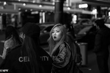 Mike Wheelton photo storyteller. The largest collection of colour, black and white street photography. Taken in and around Queen Street, Auckland city, New Zealand.