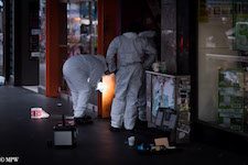 Mike Wheelton photo storyteller. The largest collection of colour, black and white street photography. Taken in and around Queen Street, Auckland city, New Zealand.