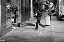 Mike Wheelton photo storyteller. The largest collection of colour, black and white street photography. Taken in and around Queen Street, Auckland city, New Zealand.