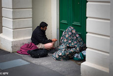 Mike Wheelton photo storyteller. The largest collection of colour, black and white street photography. Taken in and around Queen Street, Auckland city, New Zealand.