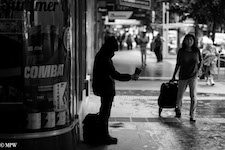 Mike Wheelton photo storyteller. The largest collection of colour, black and white street photography. Taken in and around Queen Street, Auckland city, New Zealand.