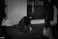 Mike Wheelton street photographer. Colour, black and white street photography. Queen Street, Auckland city, New Zealand.