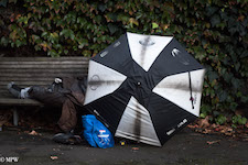 Mike Wheelton street photographer. Colour, black and white street photography. Queen Street, Auckland city, New Zealand.